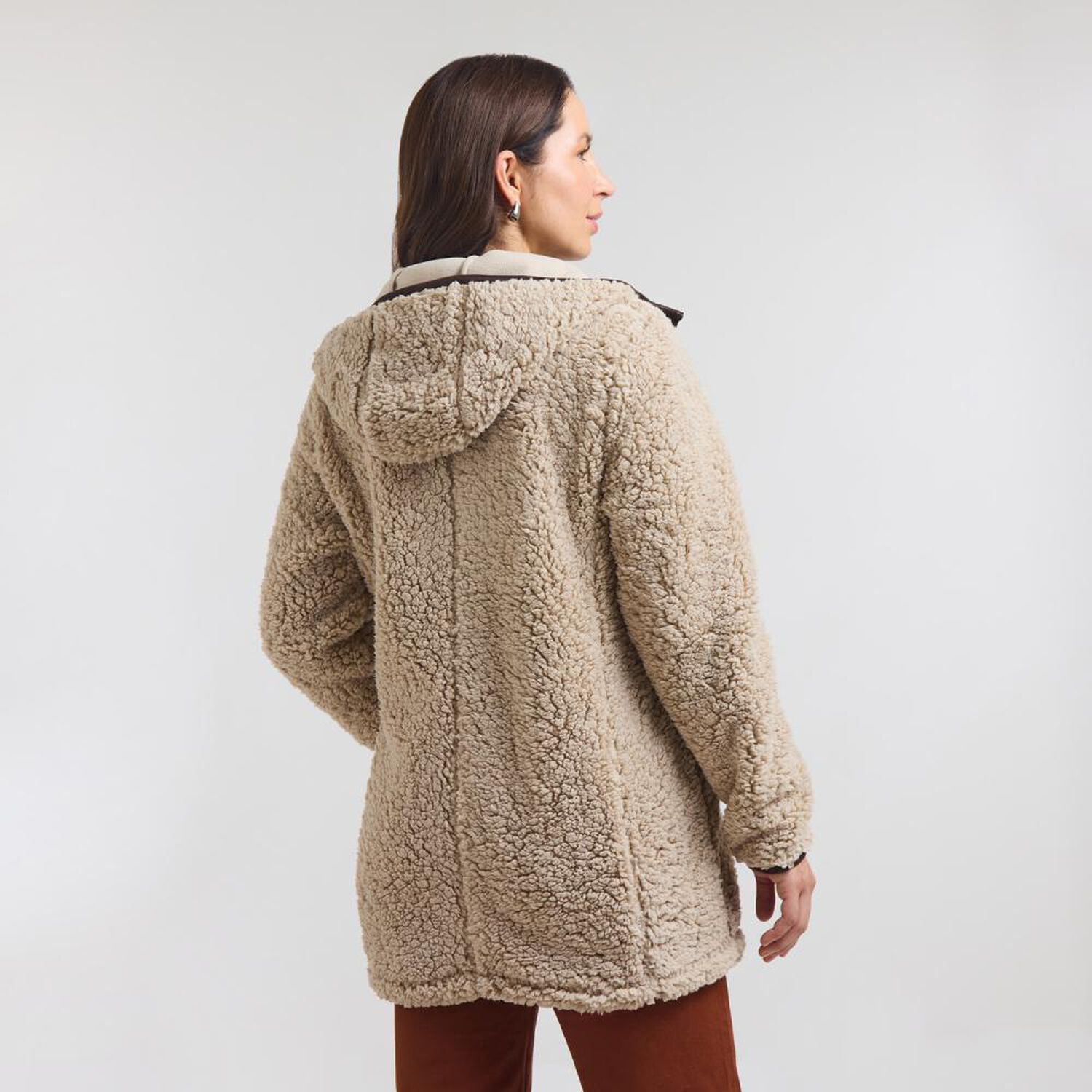 Chaqueta Sherpa Aplicaci&oacute;n Ecocuero Cuello Alto Con Capucha Mujer Geeps image number 3.0