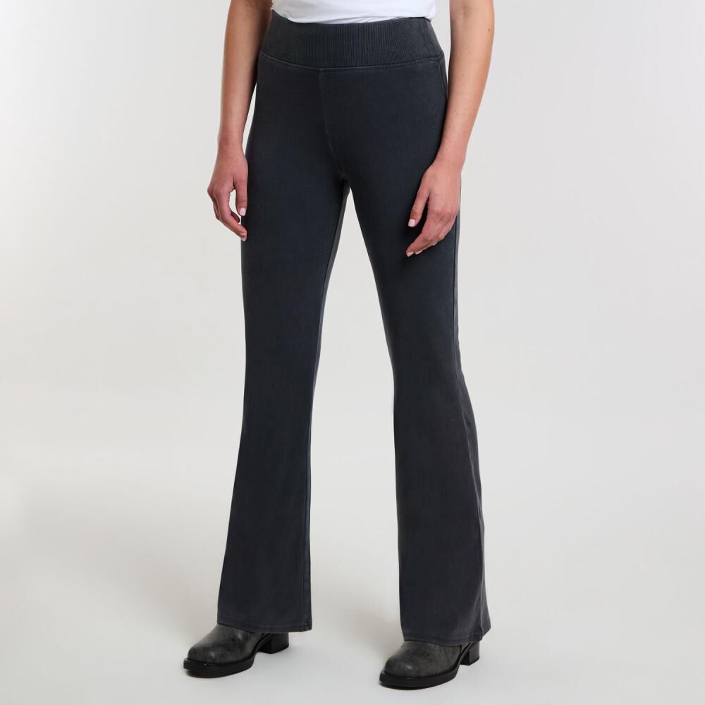 Pantalón De Buzo Tiro Medio Flare Mujer Rolly Go image number 2.0