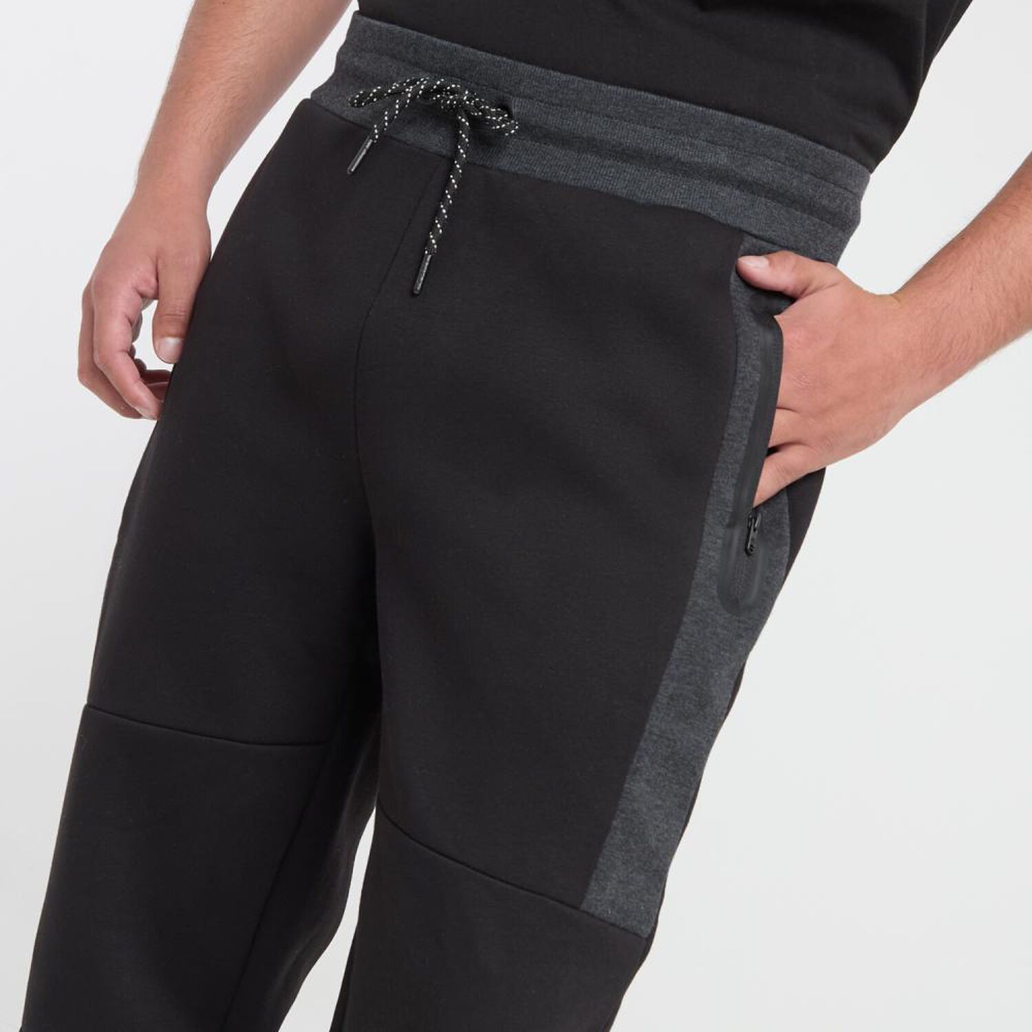 Pantal&oacute;n Estampado Tiro Medio Slim Hombre Skuad image number 4.0