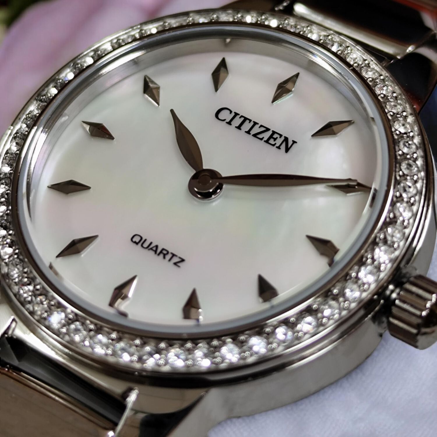 Reloj Citizen Mujer Ez7010-56d Classic Quartz image number 5.0