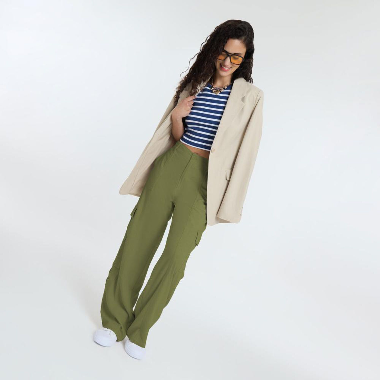 Pantal&oacute;n Lino Tiro Medio Relax Mujer Freedom image number 1.0