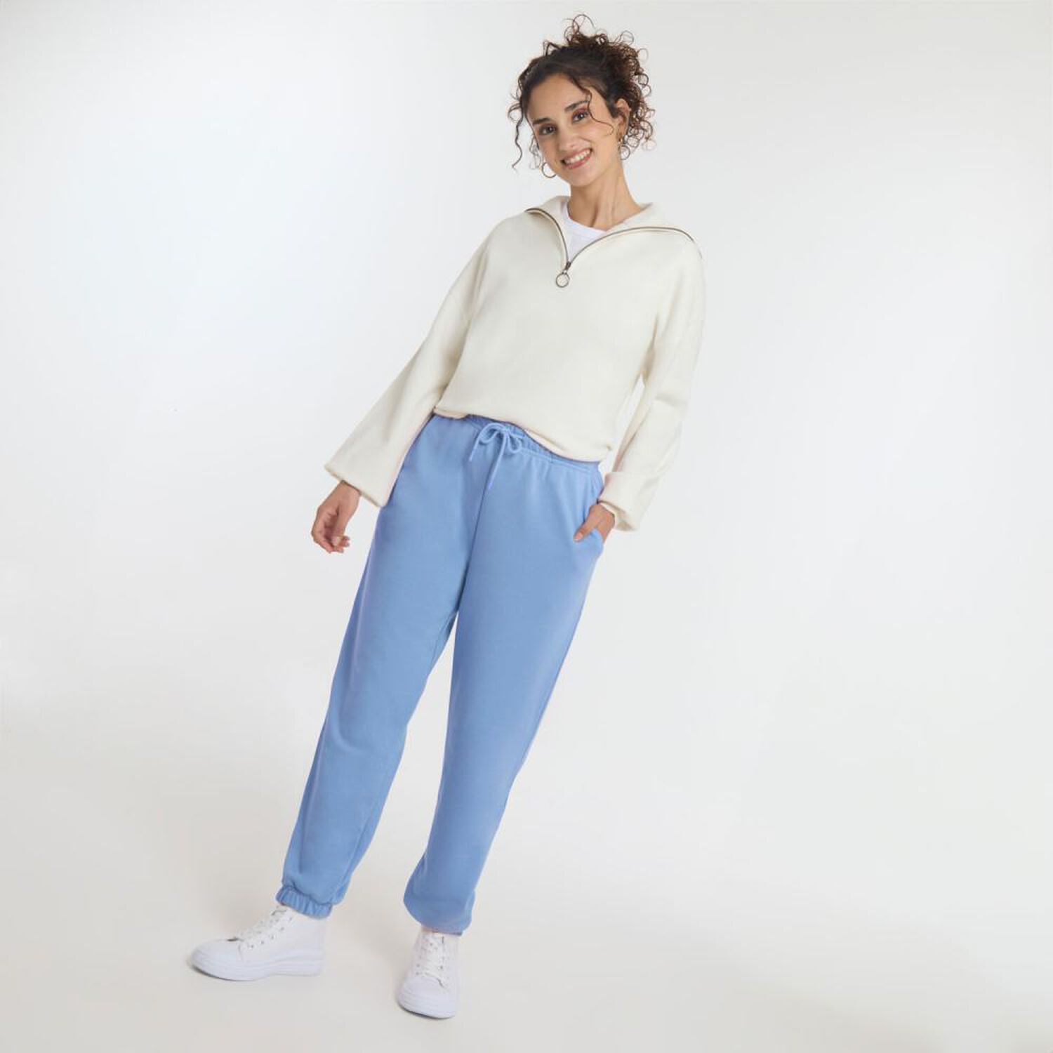Pantal&oacute;n De Buzo Tiro Medio Jogger Mujer Freedom image number 1.0