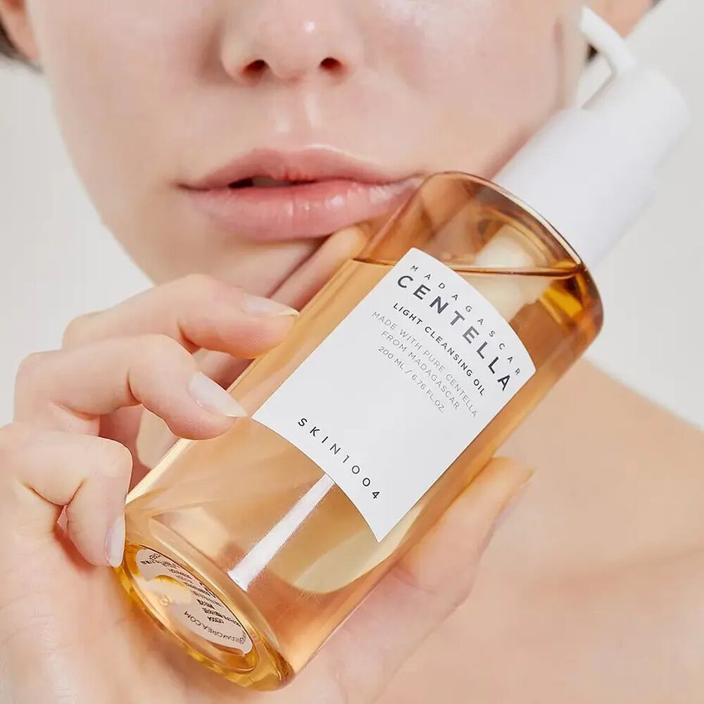 Madagascar Centella Light Cleansing Oil (skin1004) - 200ml Limpiador Oleoso Calmante Pieles Sensibles image number 2.0