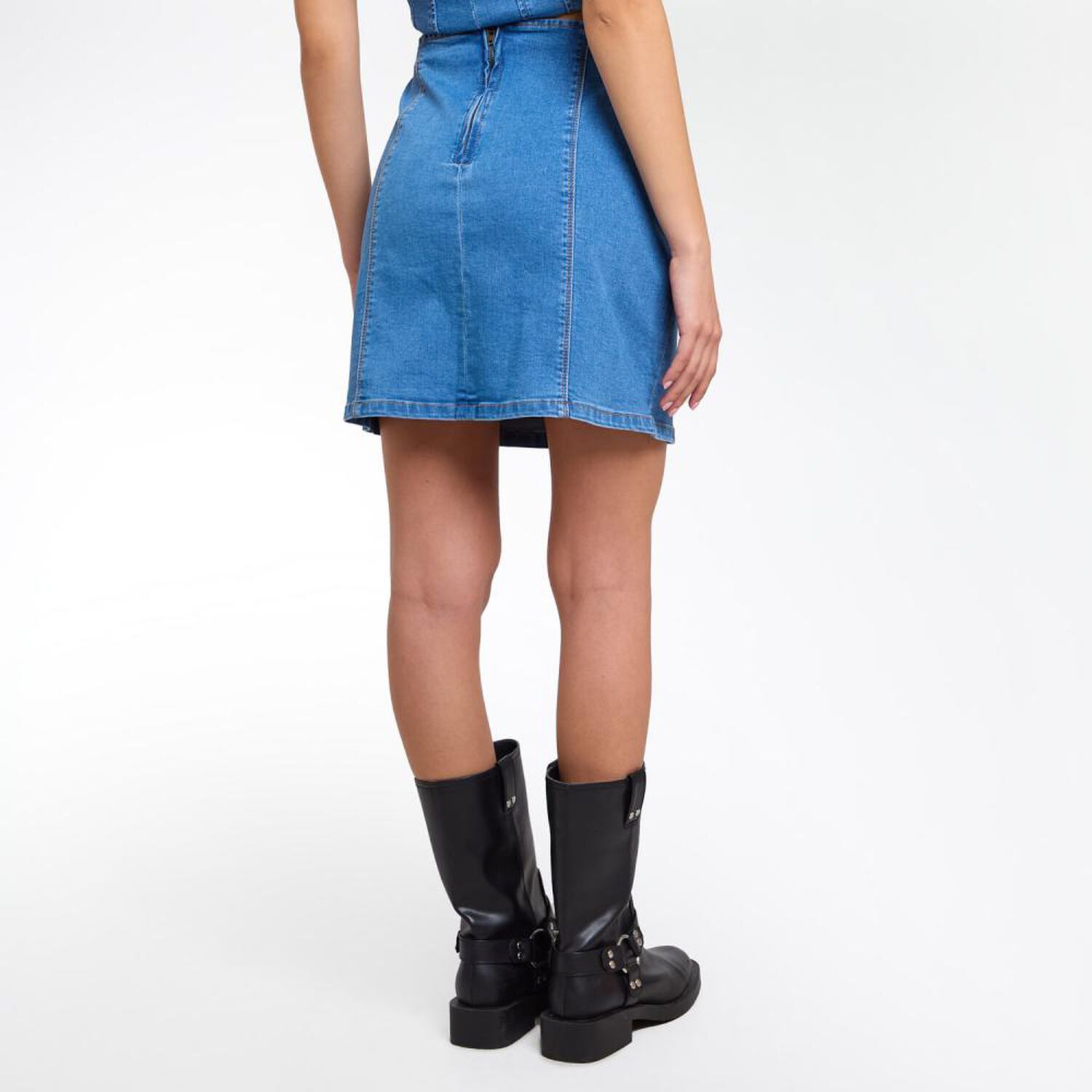 Falda Mini Denim Tiro Medio Skinny Mujer Freedom image number 3.0