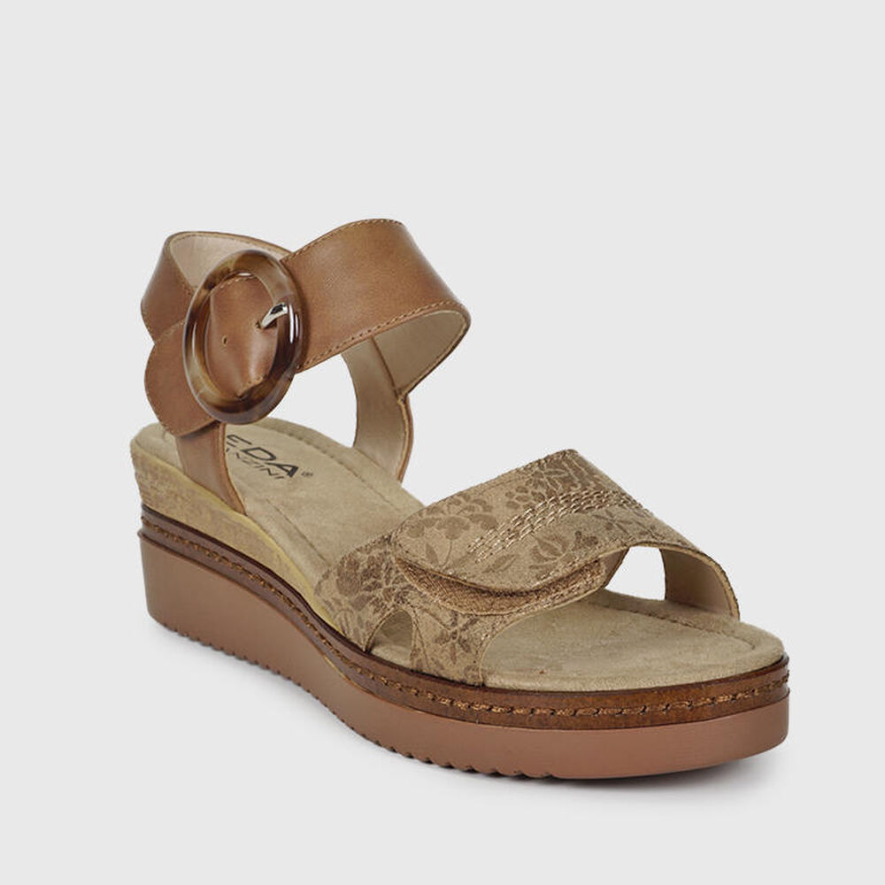 Sandalia Sigurd Beige image number 2.0