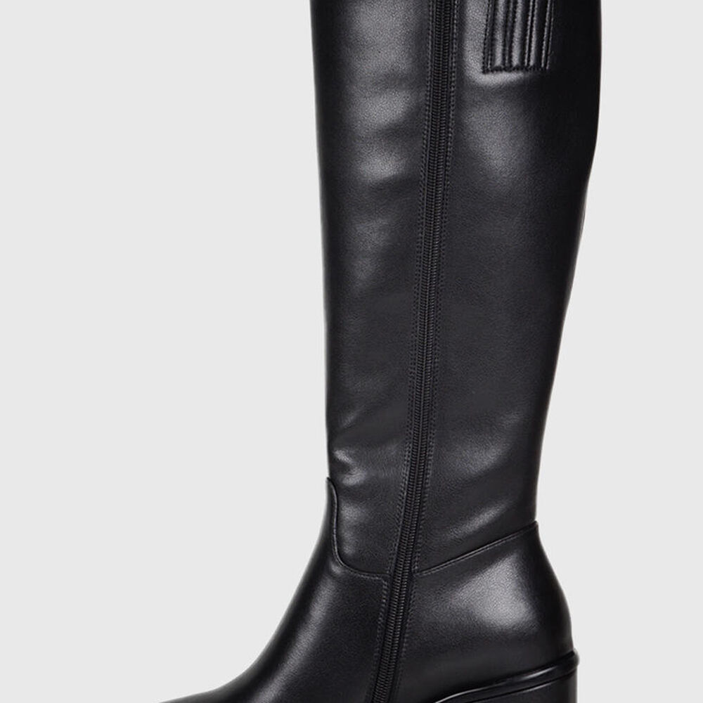 Bota Cuero Rosinela Negro image number 4.0