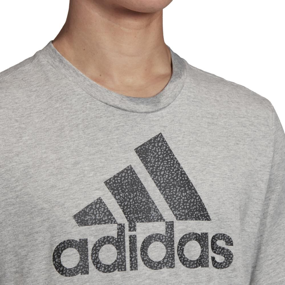 Camiseta Con Logo Texturizado Unisex Adidas image number 4.0