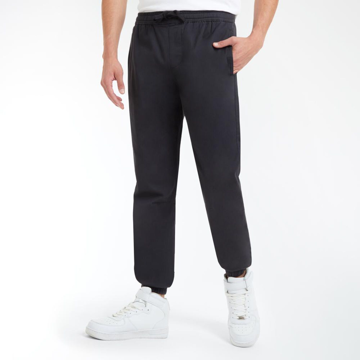 Pantal&oacute;n B&aacute;sico Tiro Medio Slim Hombre Skuad image number 2.0