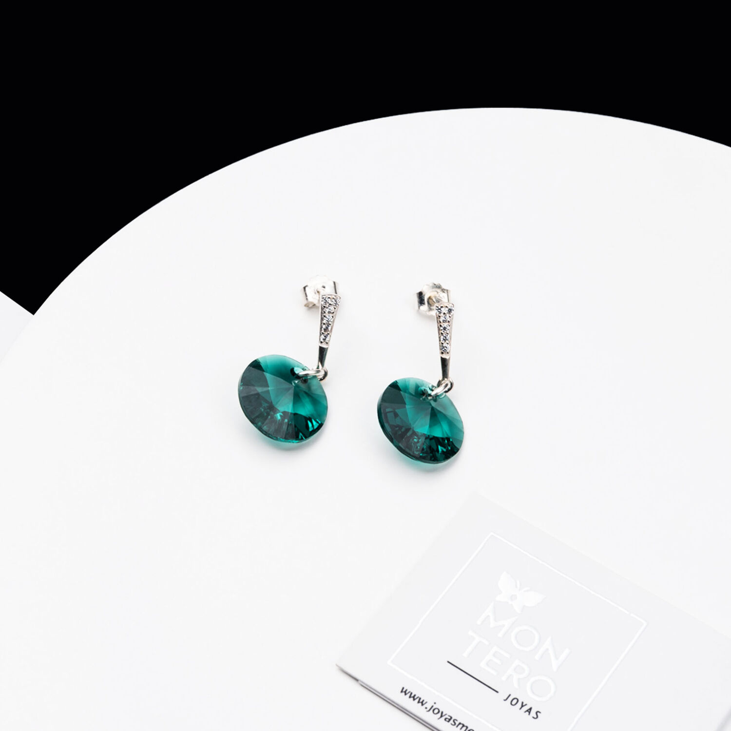 Aros Paris Cristales Genuinos Emerald image number 1.0