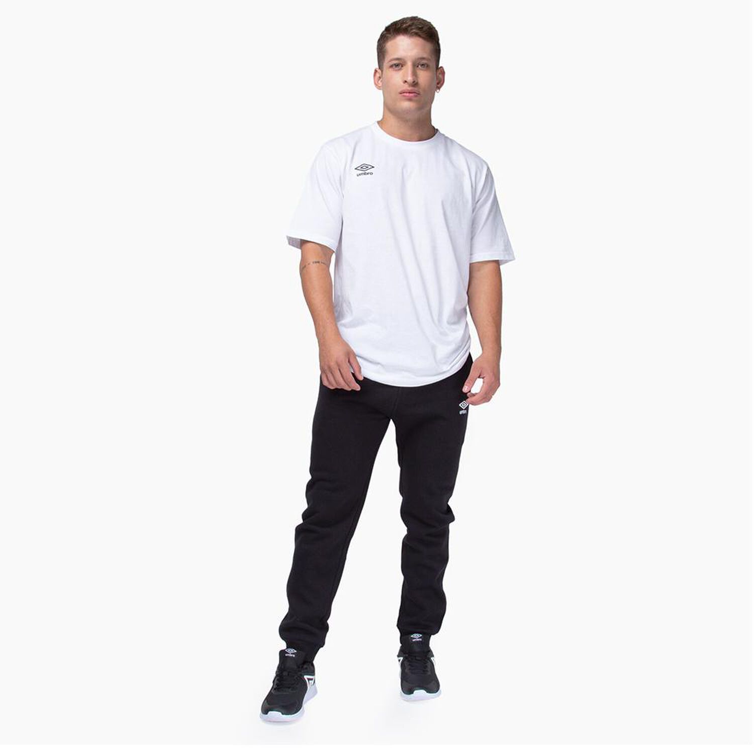 Pantal&oacute;n Buzo&nbsp;Hombre Umbro&nbsp;core image number 4.0