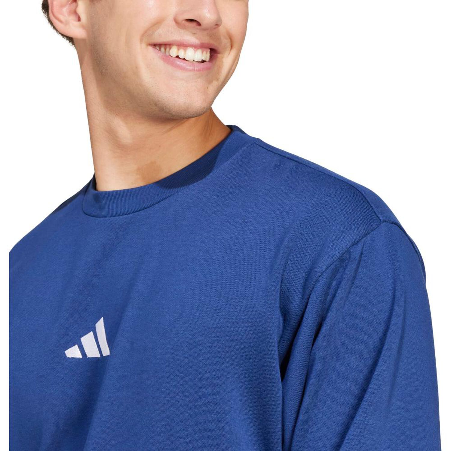 Poler&oacute;n Deportivo Hombre Adidas M Feelcozy Swt image number 4.0