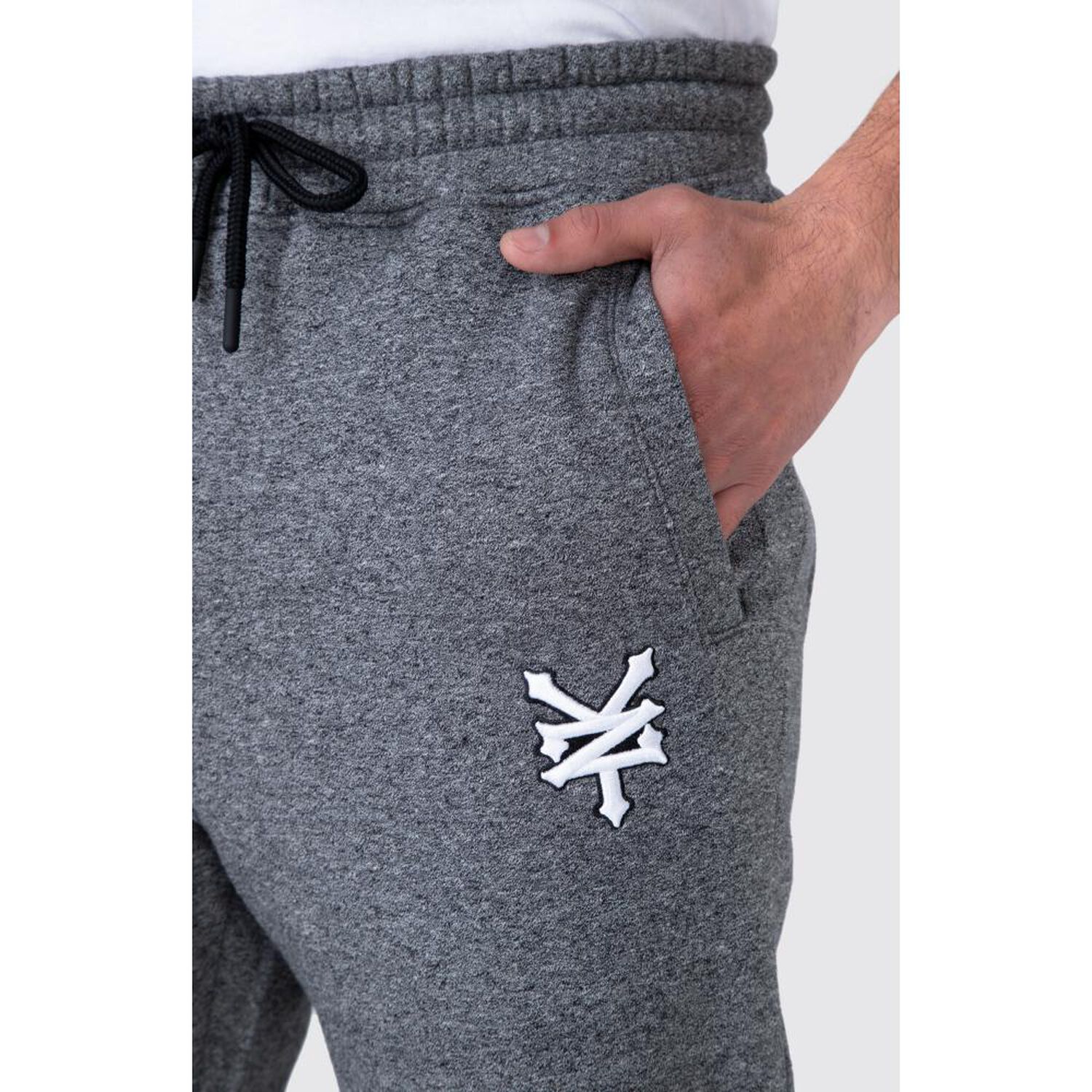 Jogger Liso Pretina El&aacute;sticada Tiro Medio Regular Hombre Zoo York image number 4.0