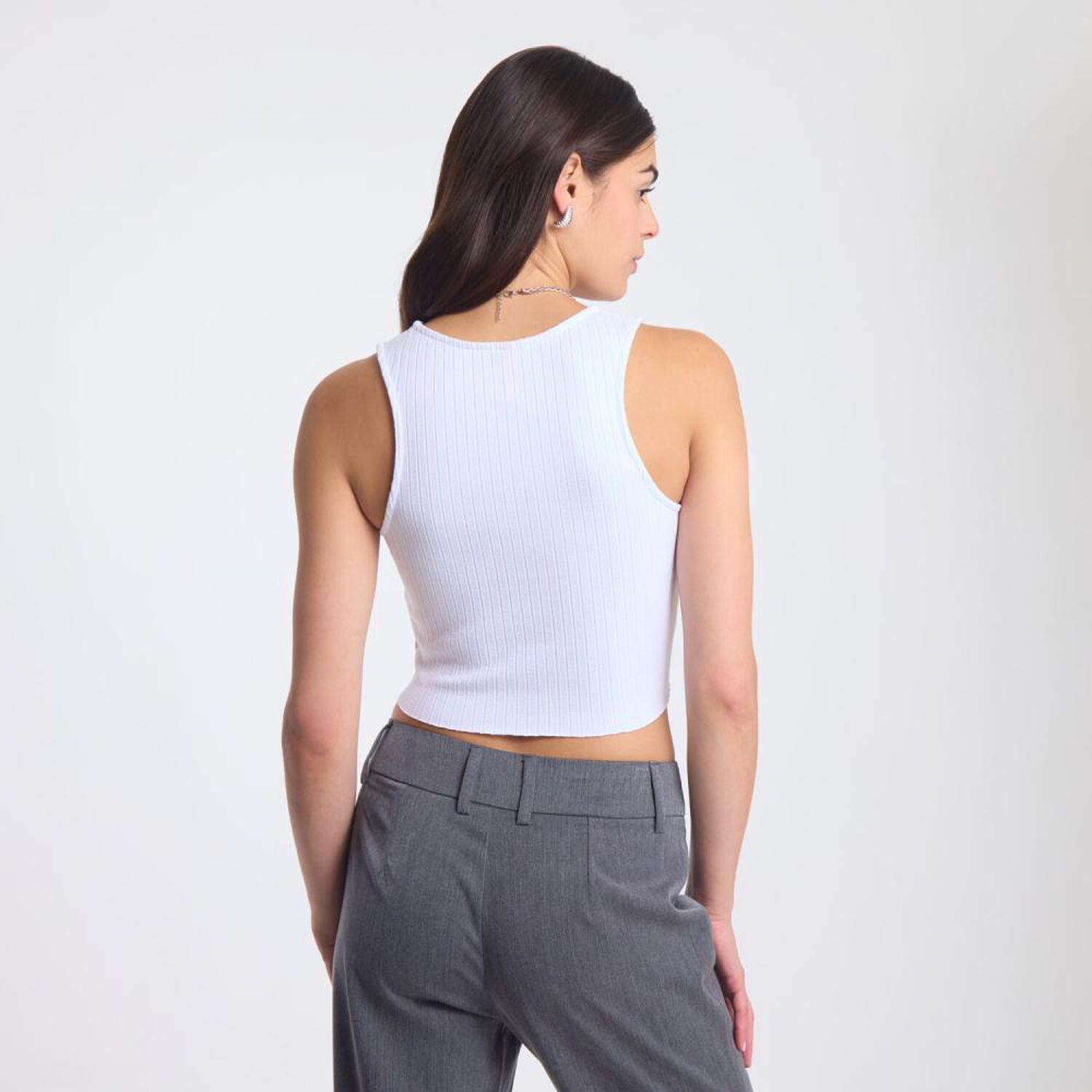 Polera Crop Rib Sin Mangas Cuello Redondo Mujer Rolly Go image number 3.0