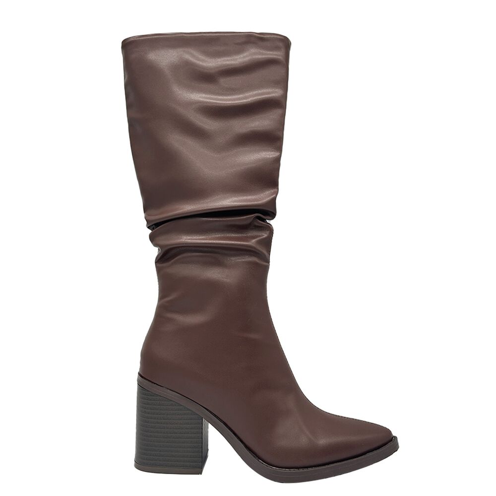 Bota De Mujer Color Cafe Ca&ntilde;a Alta Con Dise&ntilde;o Arrugado Y image number 4.0