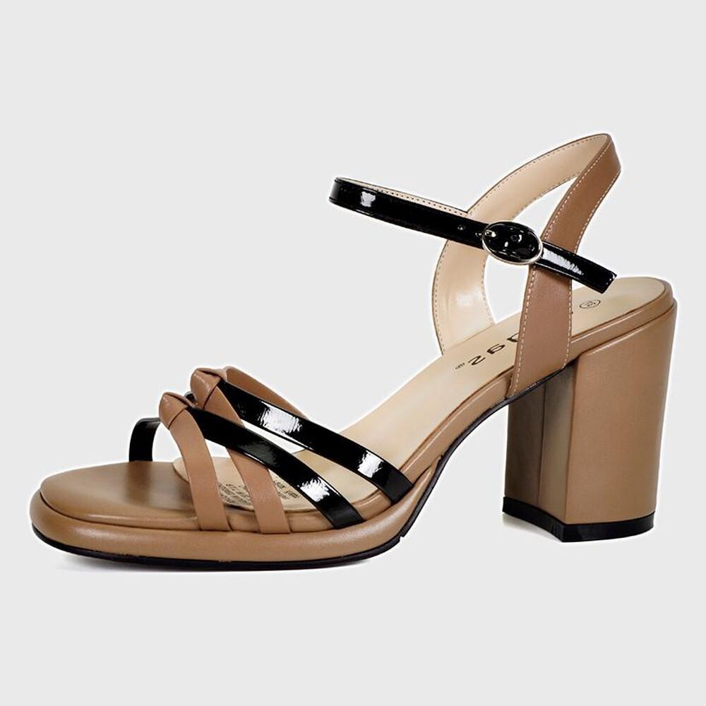 Sandalia Paula Beige image number 1.0