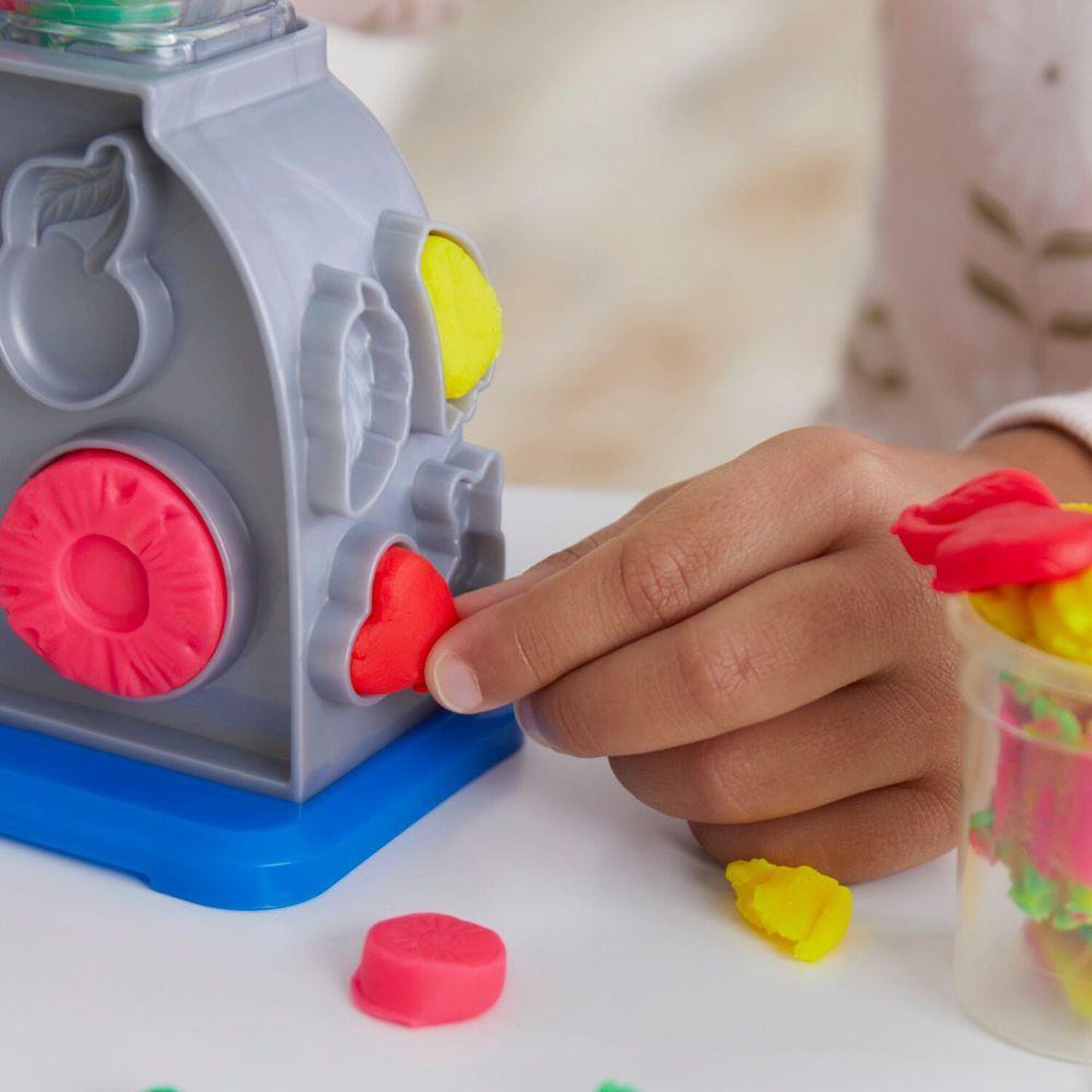 Masas Y Plastilinas Play Doh Kitchen Creations Licuadora De Batidos Coloridos image number 2.0