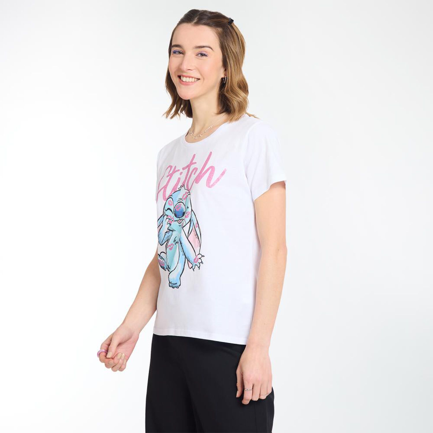 Polera Lilo Y Stitch Manga Corta Cuello Redondo Mujer Freedom image number 2.0