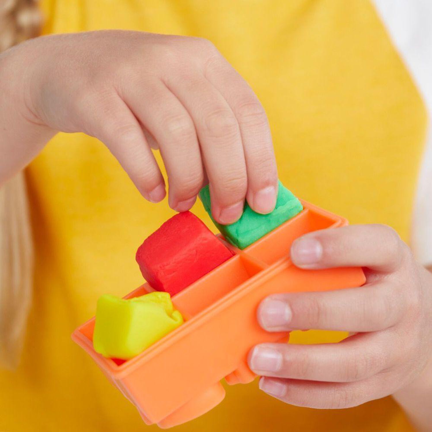 Masas Y Plastilinas Play Doh Kitchen Creations Licuadora De Batidos Coloridos image number 5.0