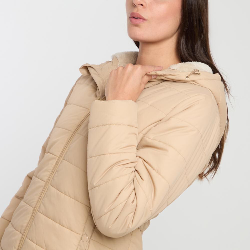 Parka Básica Regular Cuello Alto Con Capucha Mujer Rolly Go image number 4.0