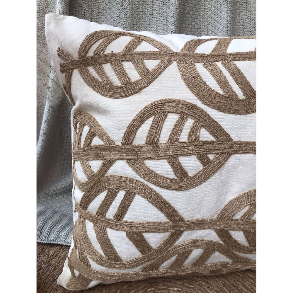 Cojin Con Detalles En Yute 45x45cm - Hoja image number 1.0