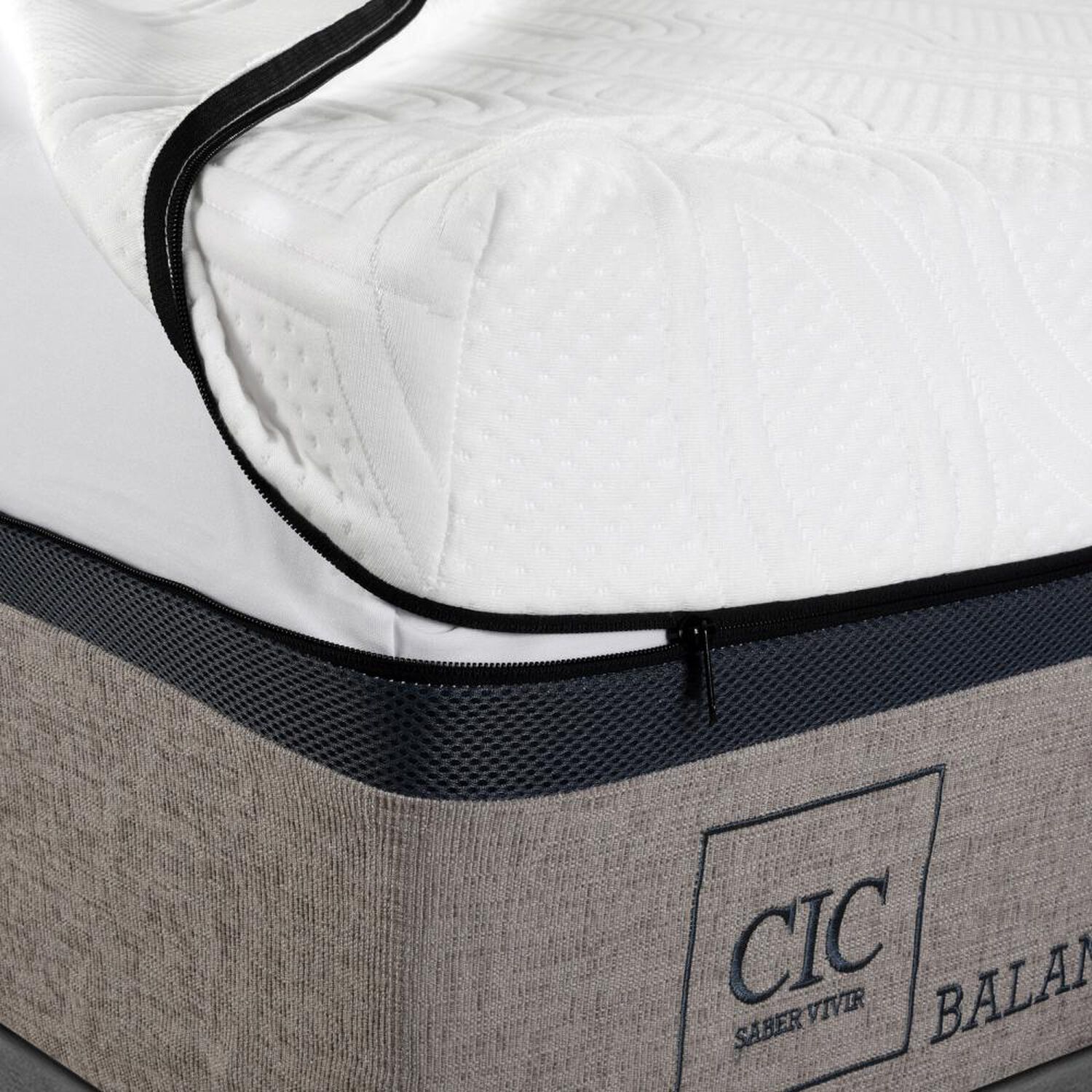 Cama Europea Cic Balance / King / Base Dividida  + Set De Maderas image number 2.0