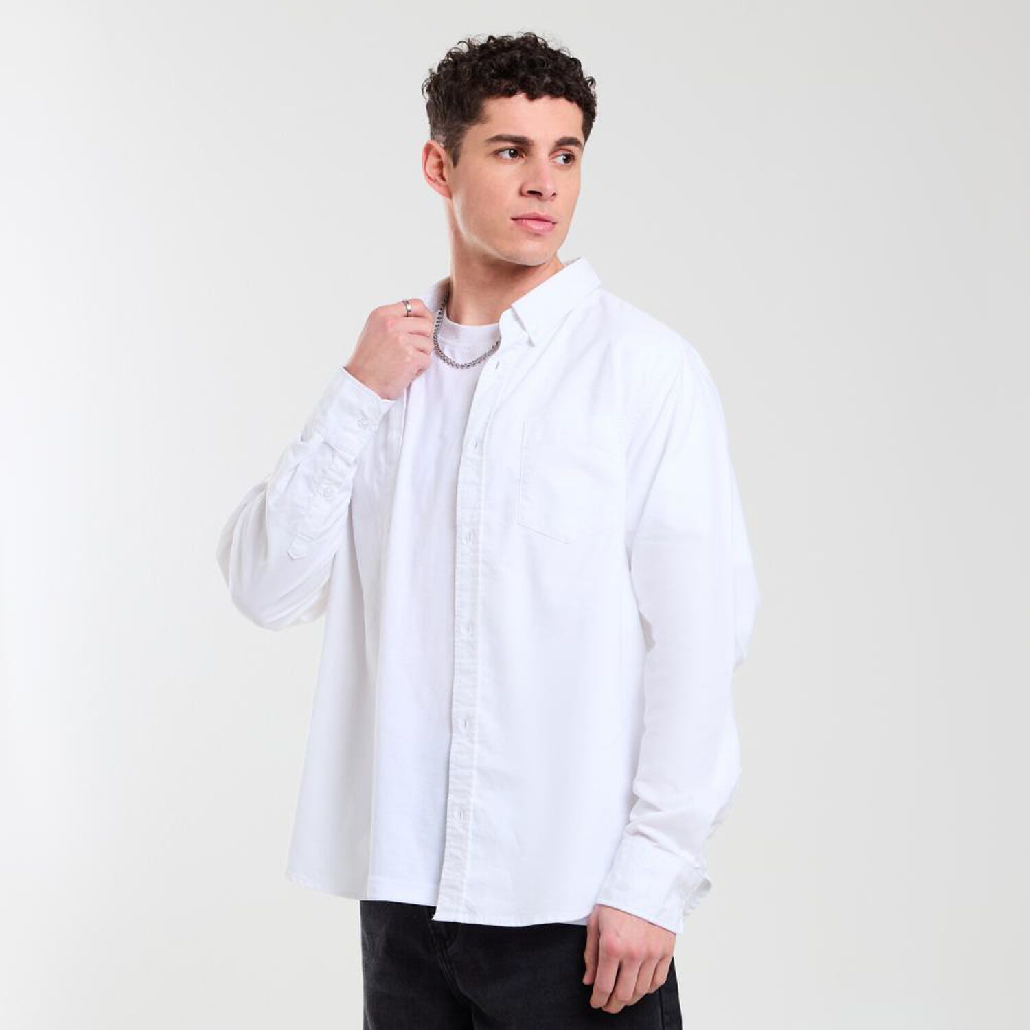 Camisa Lisa Slim Manga Larga Hombre Skuad image number 2.0