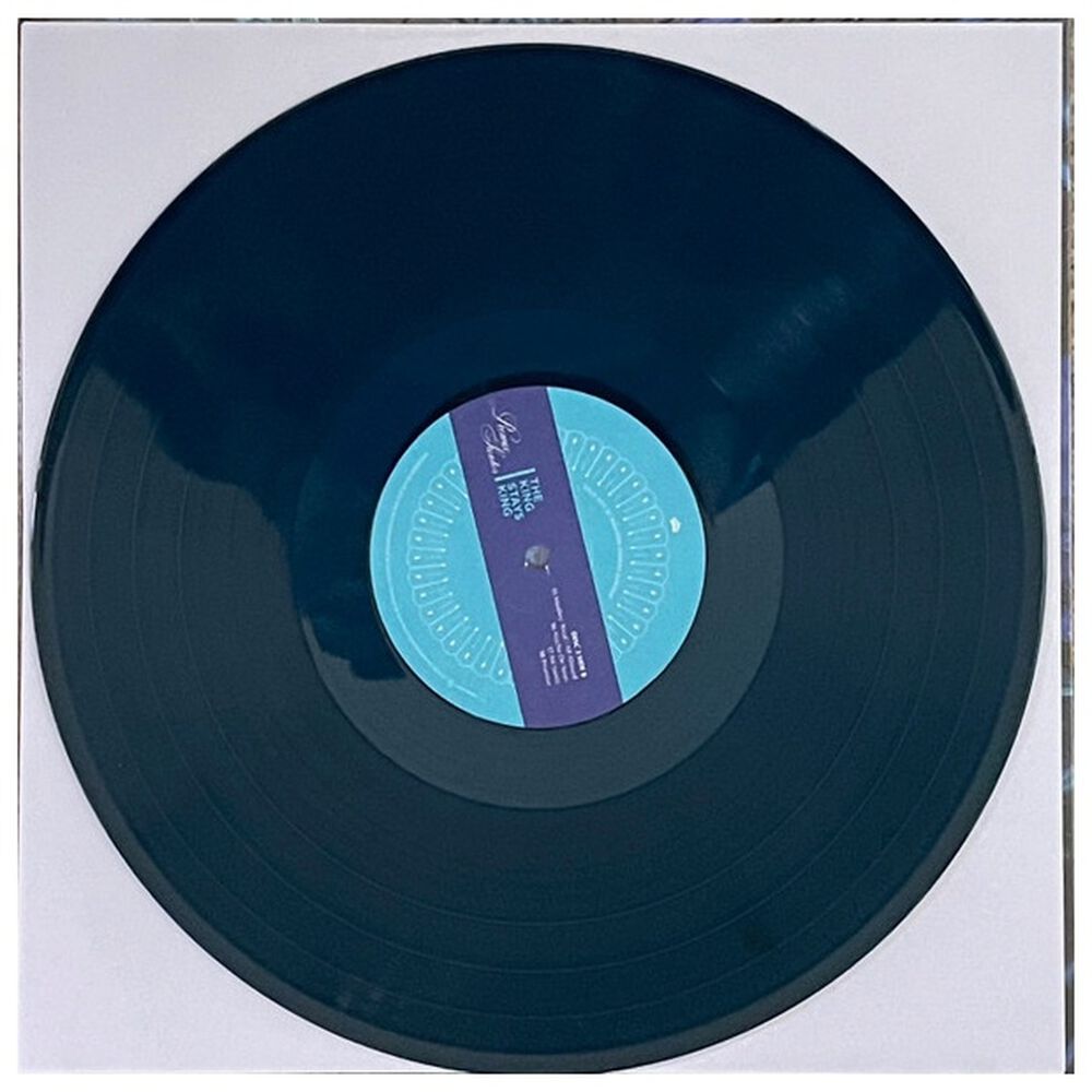 Romeo Santos - King Stays King: Sold Out At Madison Square Garden (2lp) (sea Blue Vinyl) | Vinilo image number 4.0
