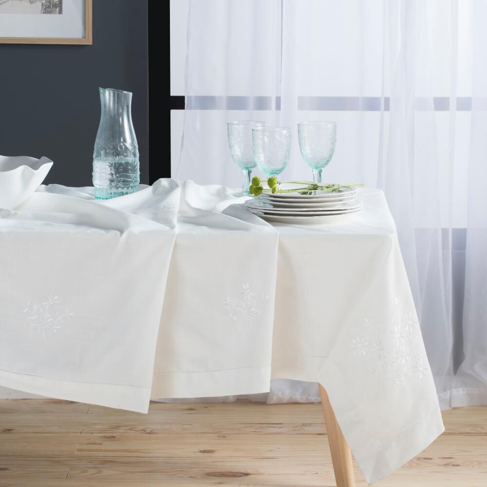 Mantel Windsor Carpeta Bordada / 1 Unidad image number 0.0