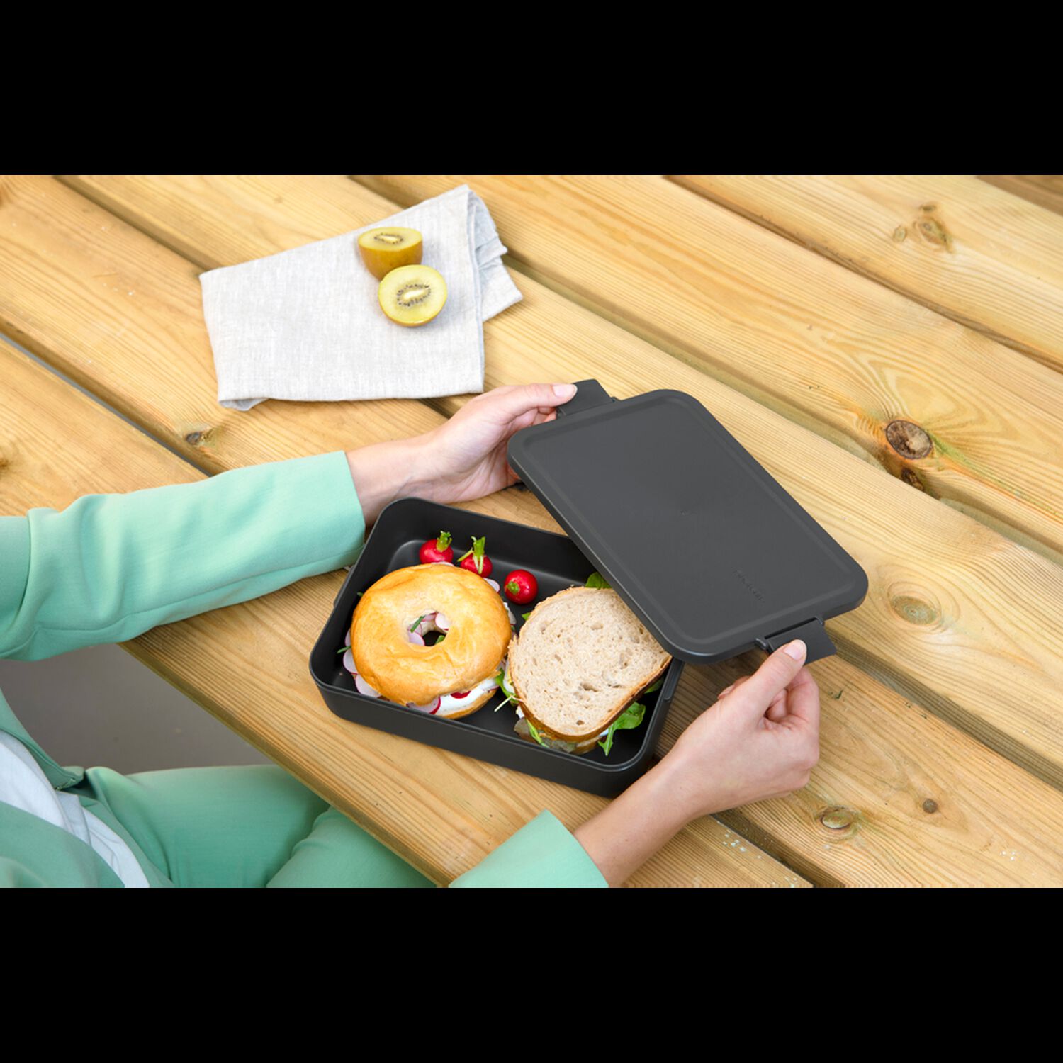 Contenedor Para Almuerzo Make & Take Grande Dark Grey image number 3.0