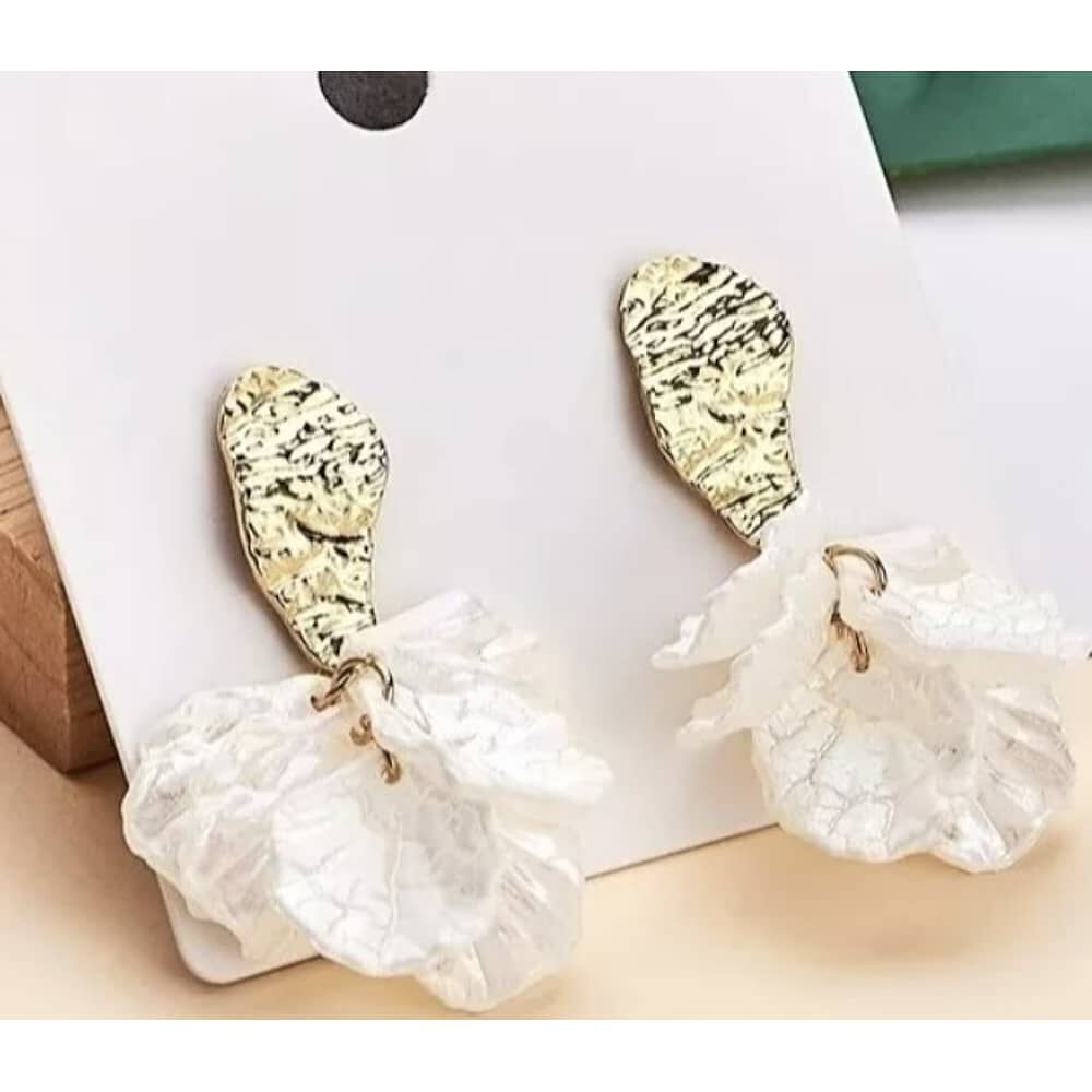 Aros, Aretes P&eacute;talos Dorados image number 2.0