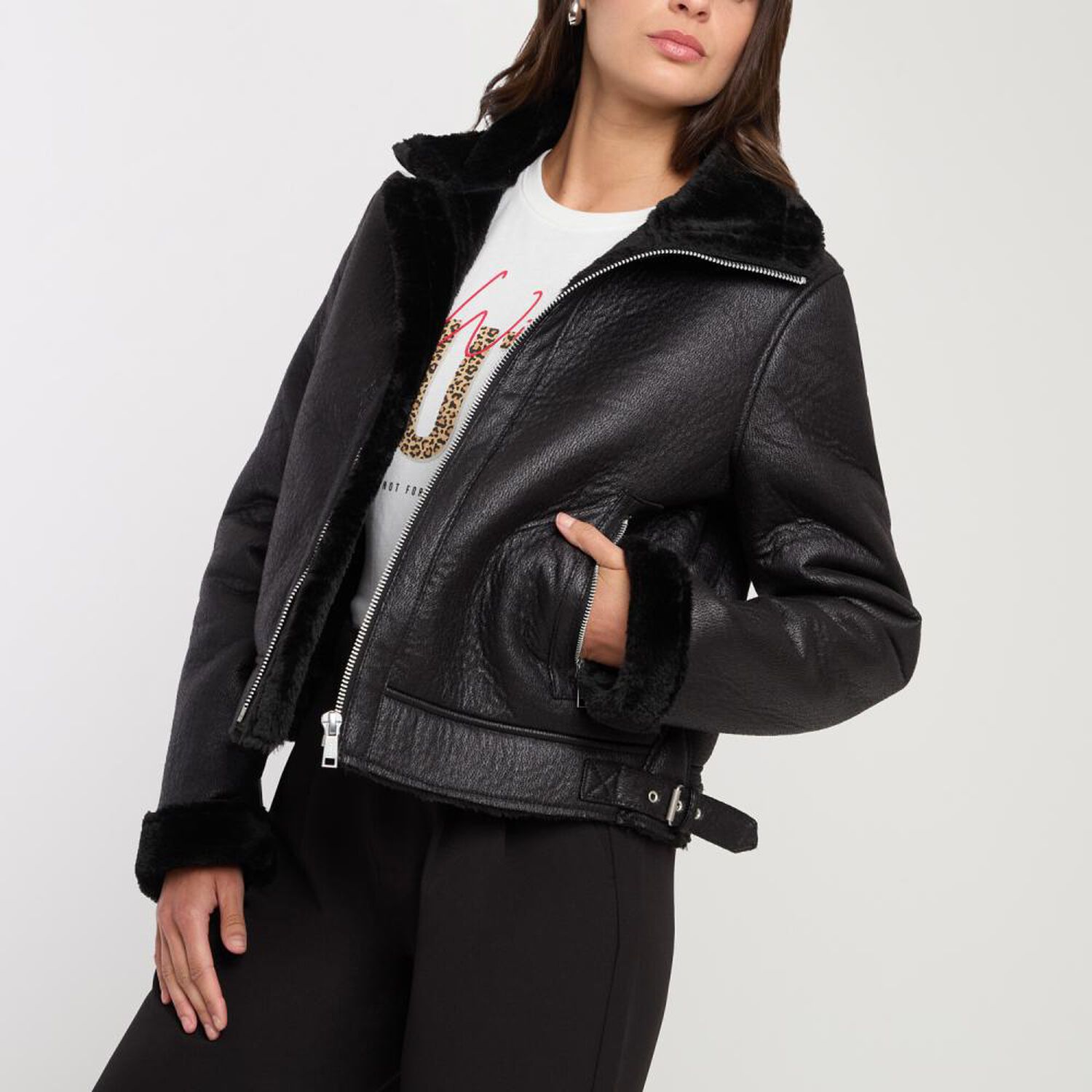 Chaqueta Hebilla Ecocuero Cuello Alto Mujer Rolly Go image number 4.0