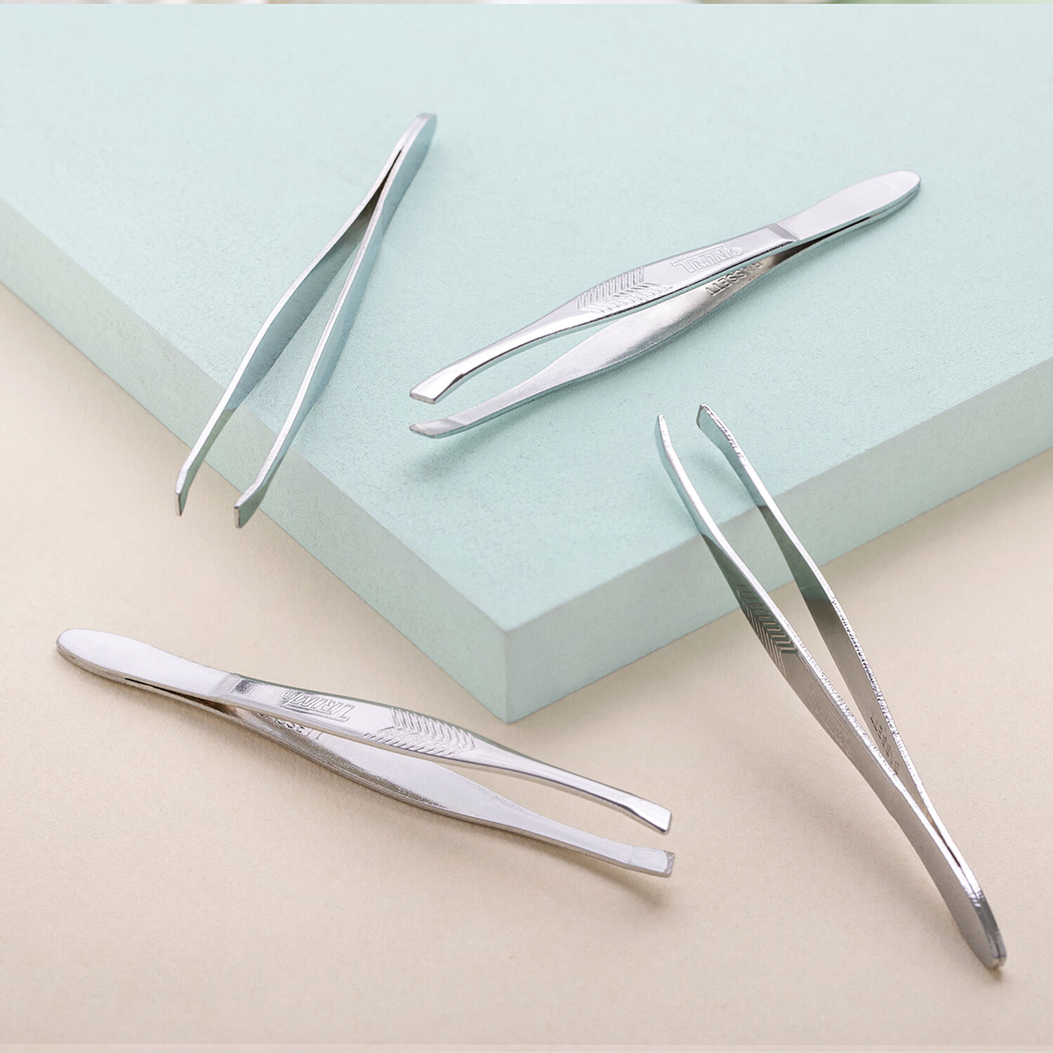 Trim Pack Pinza Oblicua+pza Recta 5-61b image number 1.0