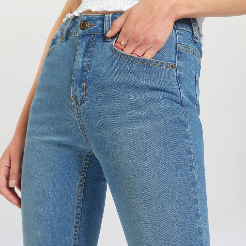 Jeans Tiro Alto Flare Mujer Freedom image number 4.0