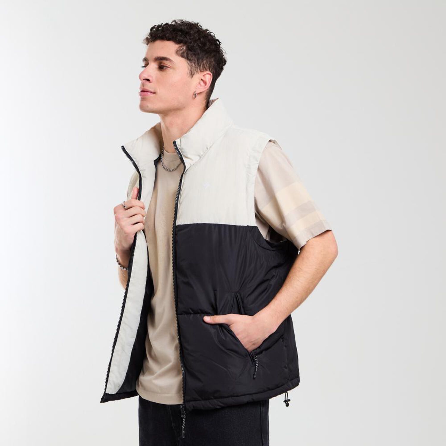 Parka Lisa Slim Sin Mangas Cuello Alto Hombre Skuad image number 2.0