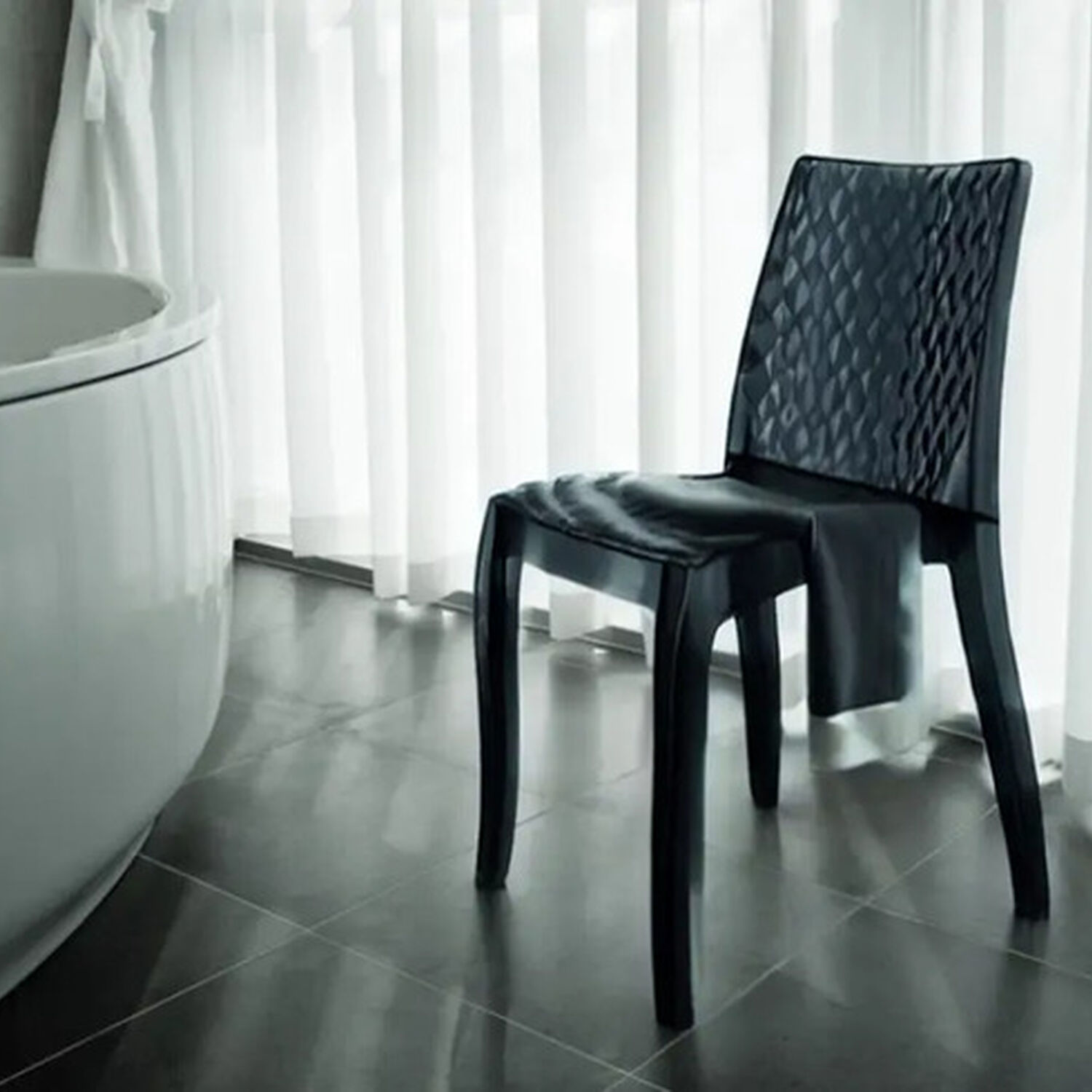 Silla Diamante Reyplast Negra image number 2.0
