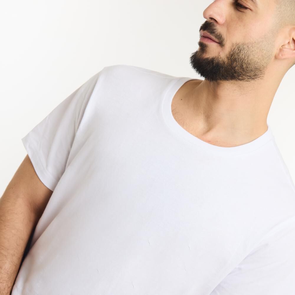 Polera B&aacute;sica Slim Manga Corta Cuello Redondo Hombre Az Black image number 4.0