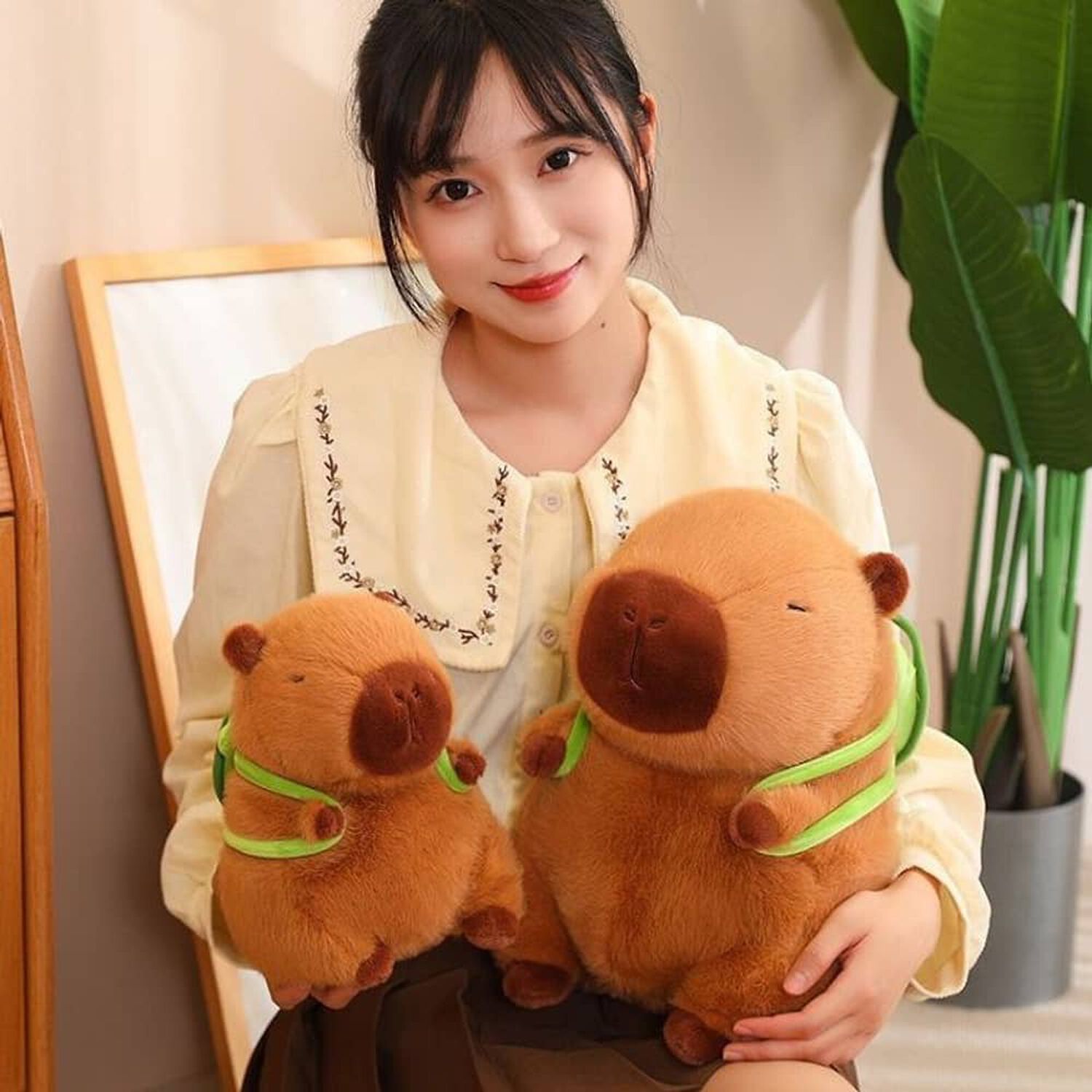 Peluche De Capibara Kawaii Carpincho Mochila Tortuga 40cm image number 5.0
