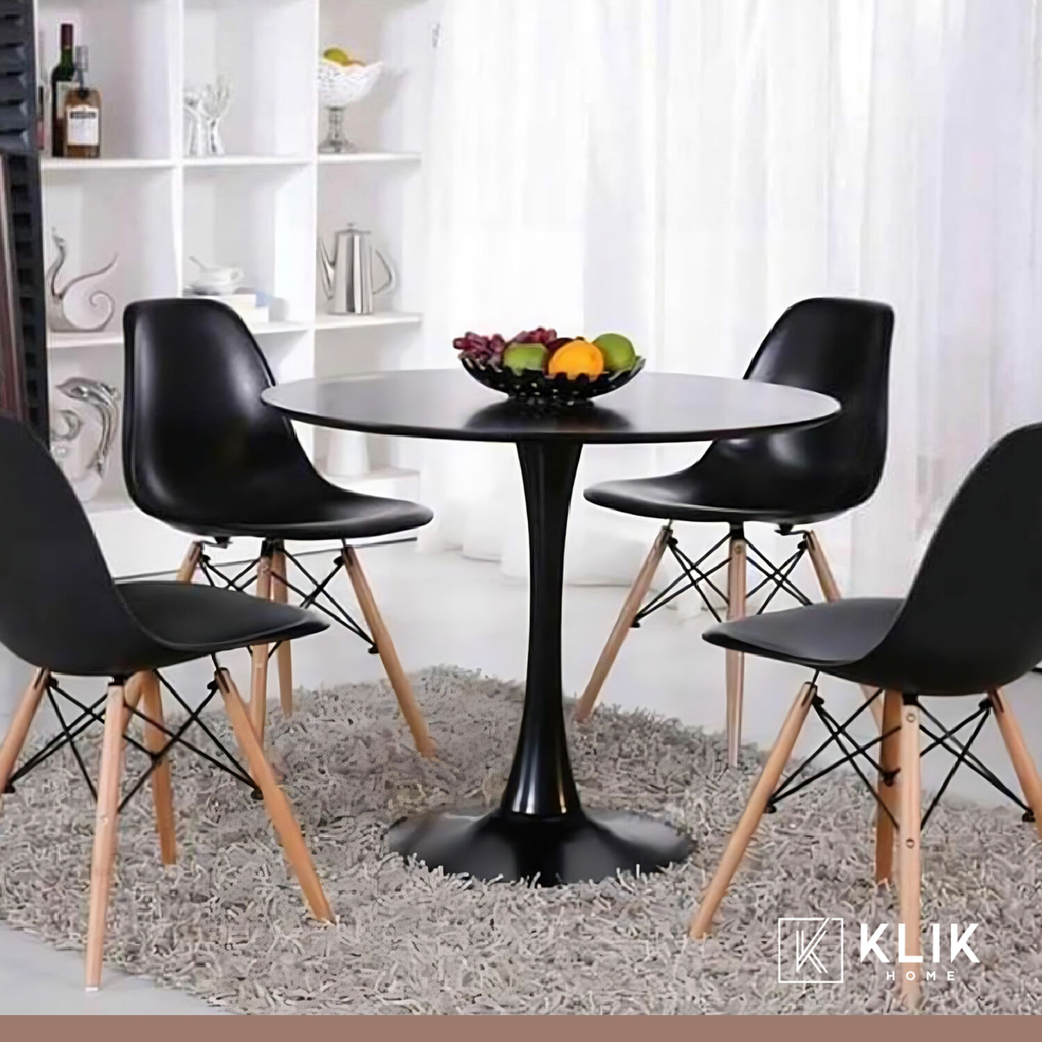Comedor Mesa Tulip Negra - 4 Sillas Eames Negras image number 1.0