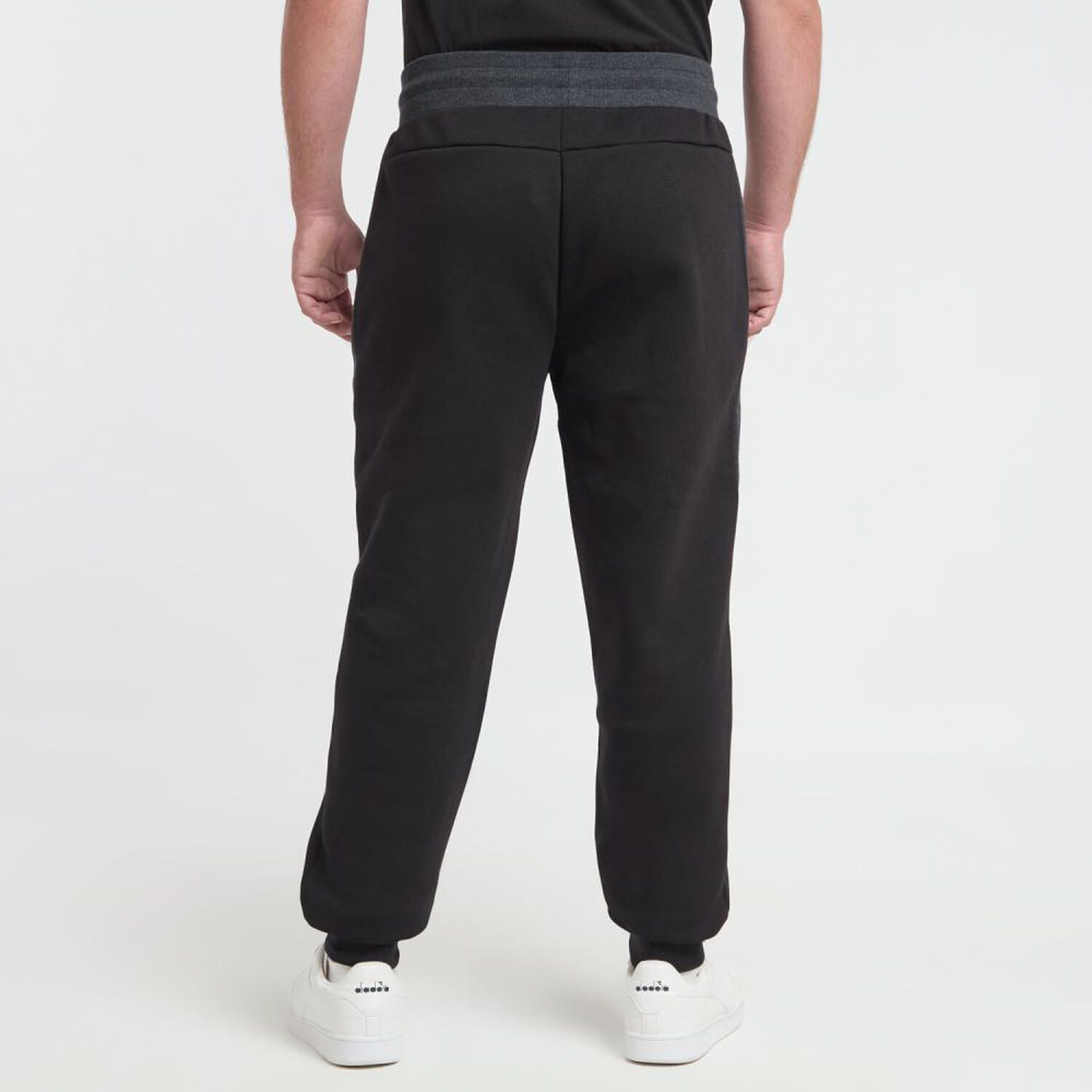 Pantal&oacute;n Estampado Tiro Medio Slim Hombre Skuad image number 3.0