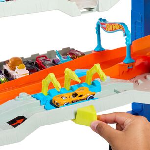 Autopista Hotwheels City Ultimate Garage