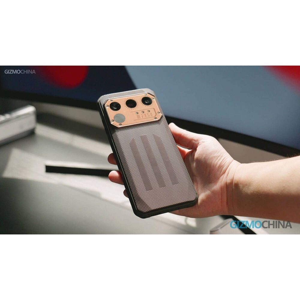 Celular Rugged Iiif150 Raptor Resistente A Golpes, Polvo, Humedad Y Agua / C&aacute;mara Con Visi&oacute;n Nocturna, C&aacute;mara T&eacute;rmica, Carga R&aacute;pida 65.0w image number 1.0