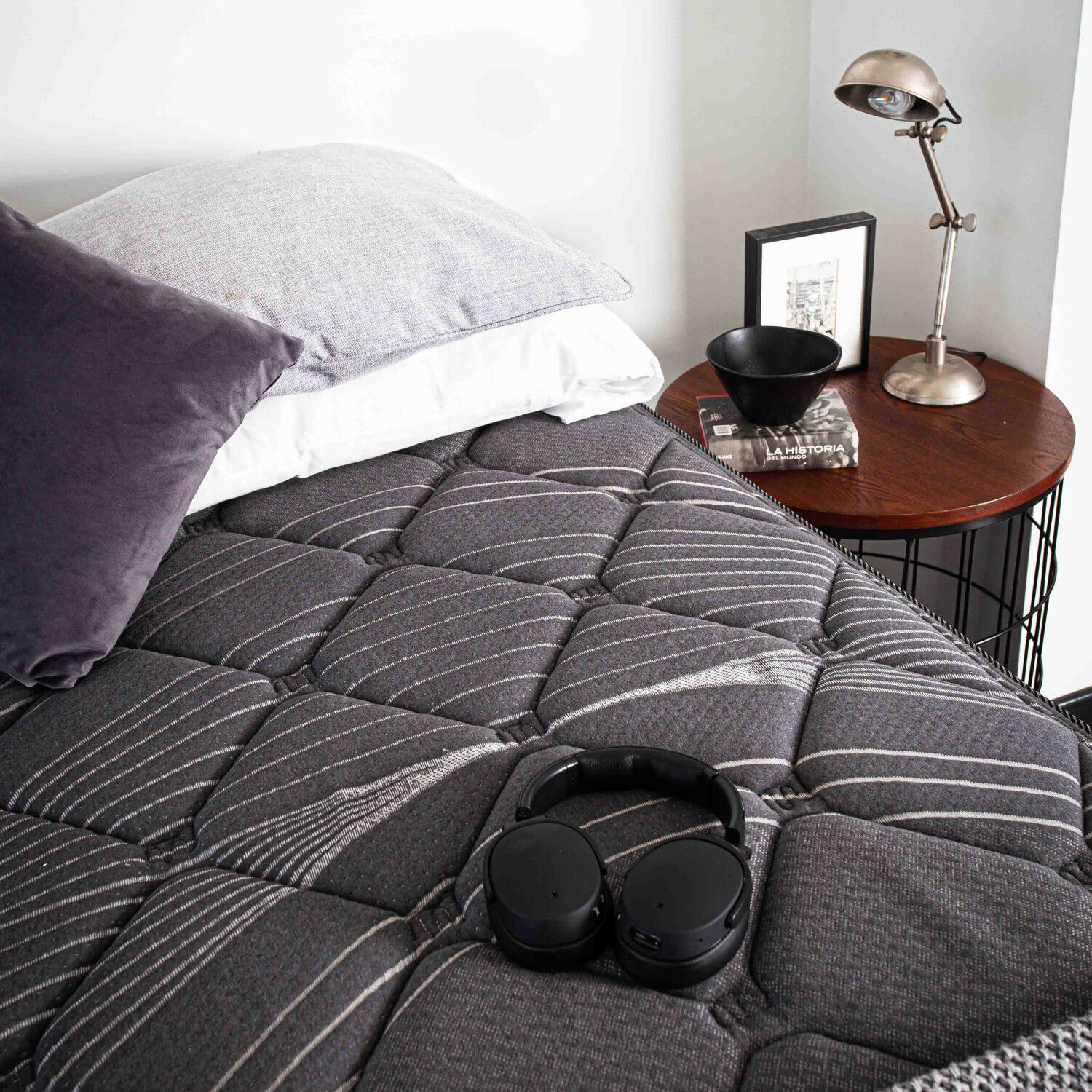 Cama Europea Flex Black / 1.5 Plazas / Base Normal + Respaldo image number 4.0