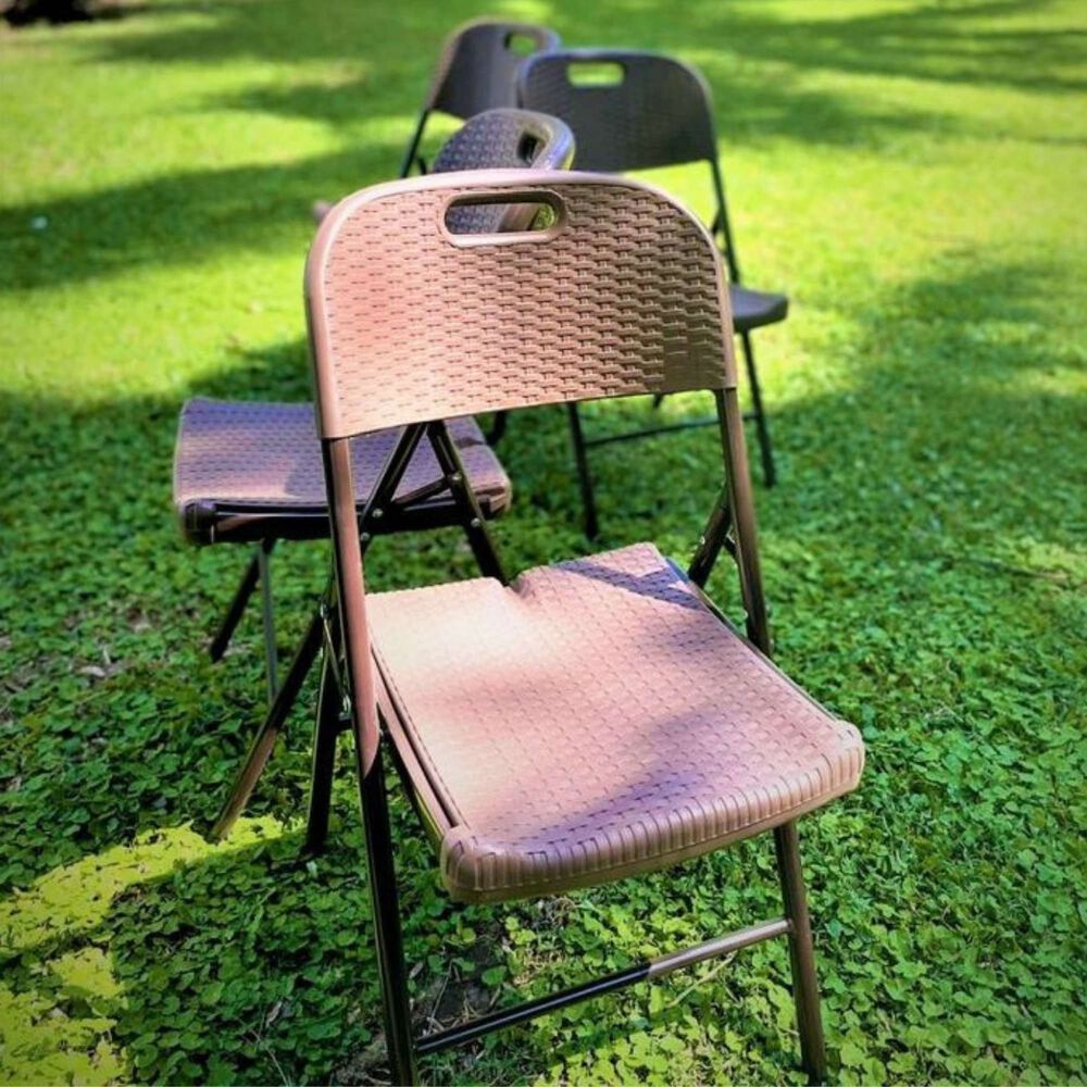 Silla Plegable Con Asa Color Caf&eacute; image number 2.0