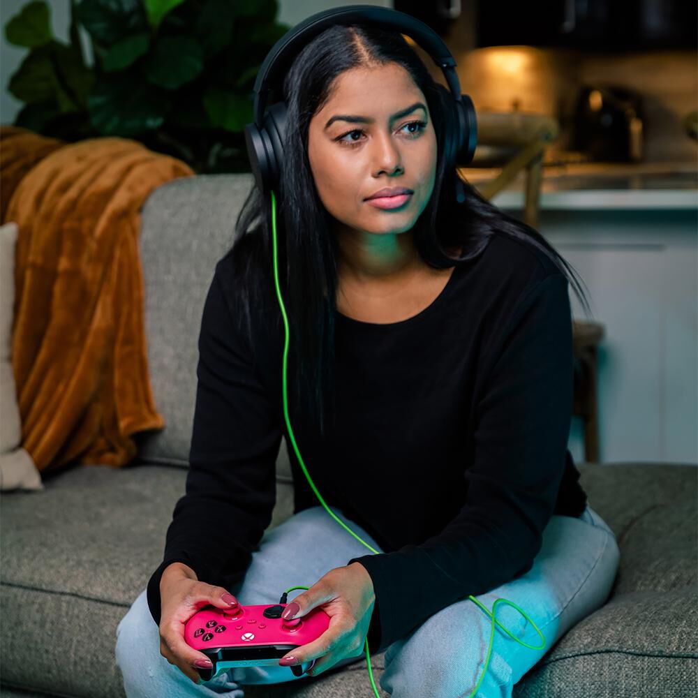 Control Xbox Fangs image number 4.0