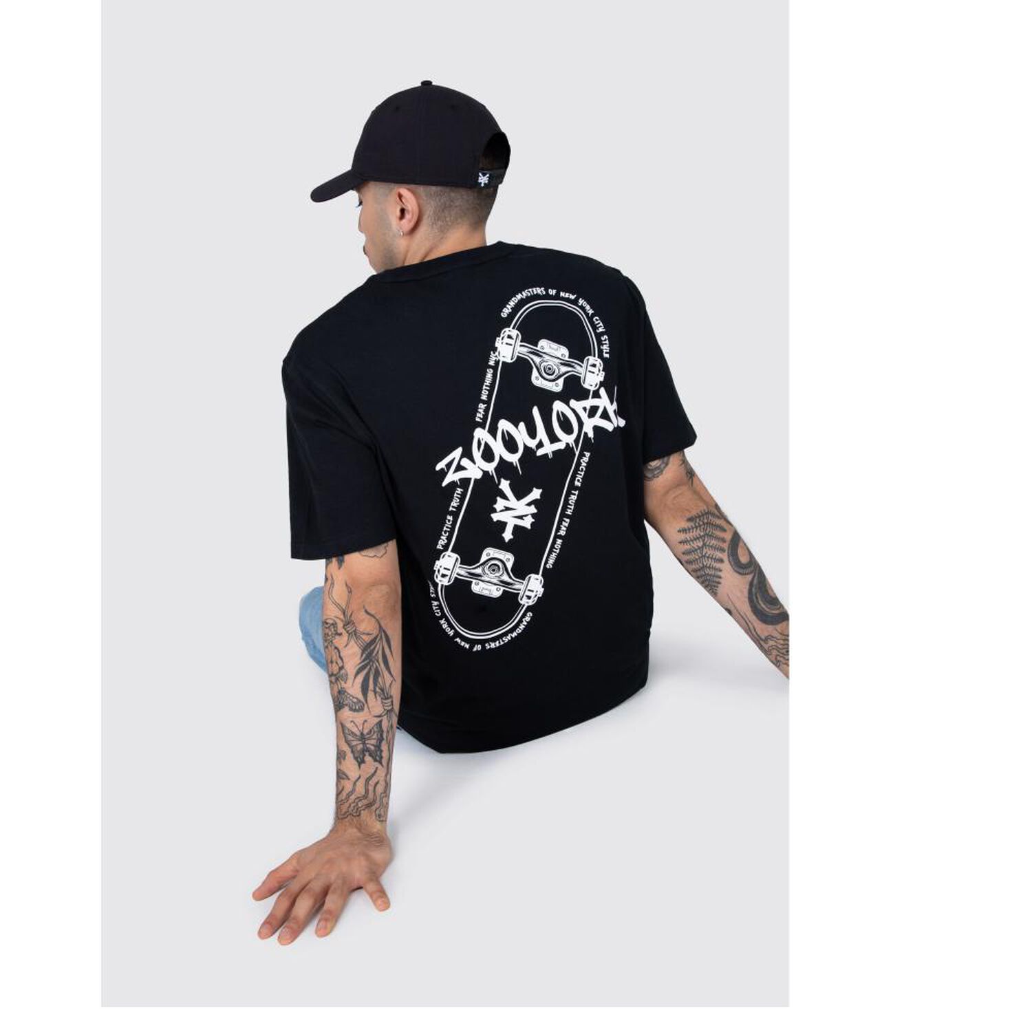 Polera Lisa Regular Manga Corta Cuello Redondo Hombre Zoo York image number 2.0