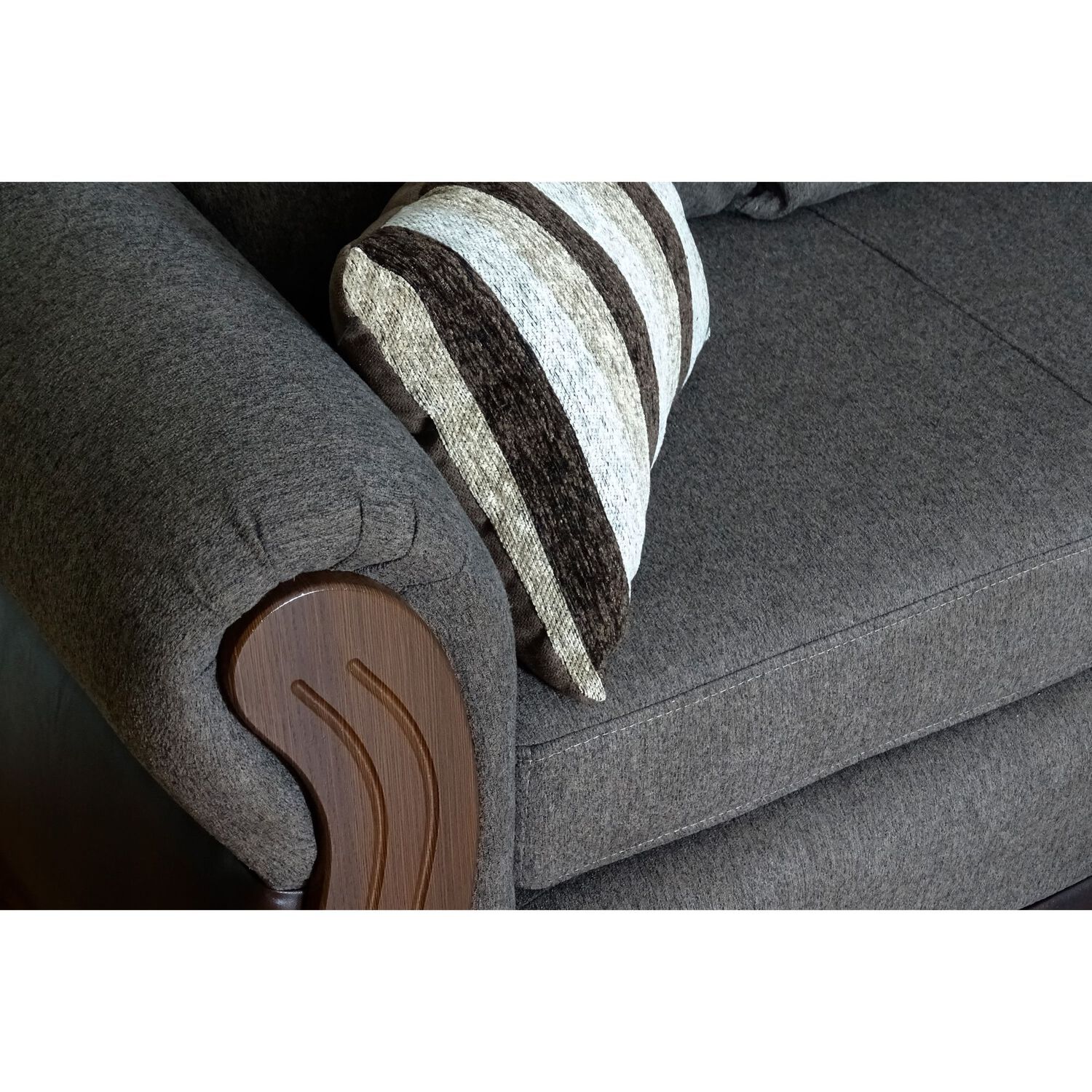 Sof&aacute; Seccional Elegant Detail Girona Chaise Derecho / 7 Cuerpos image number 2.0