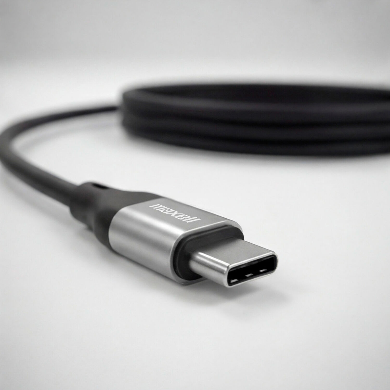 Cable Magn&eacute;tico 60w Usb C A Usb C Maxell 1.2 Metros Carga R&aacute;pida Negro image number 4.0