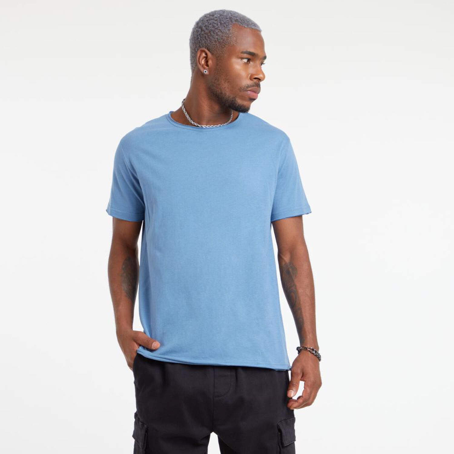 Polera B&aacute;sica Regular Manga Corta Cuello Redondo Hombre Rolly Go image number 0.0