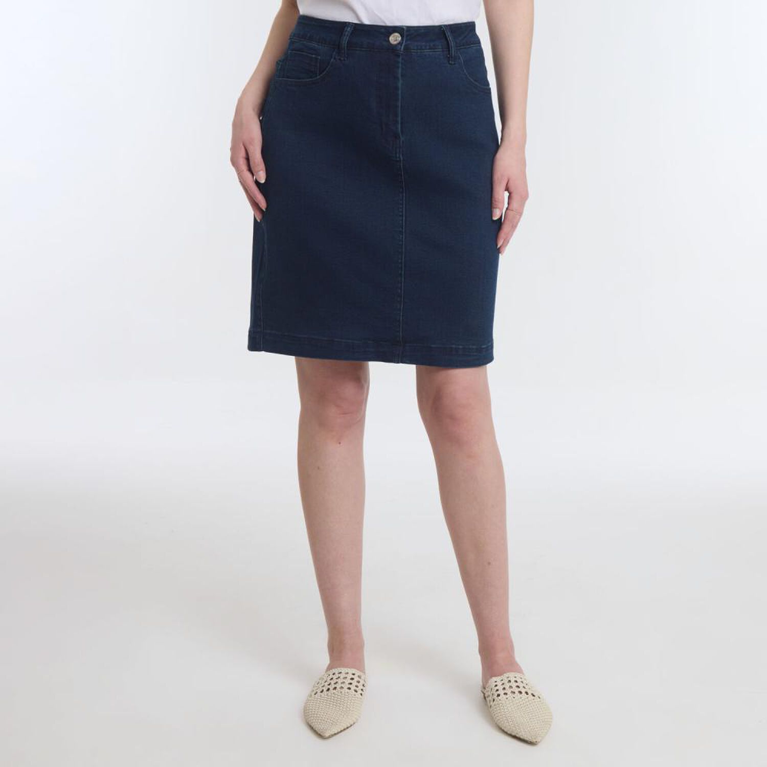 Falda Corta Denim Tiro Medio Regular Mujer Geeps image number 0.0