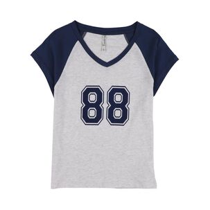 Polera Print Varsity Manga Corta Cuello V Mujer Freedom